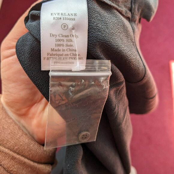 Everlane Silk Crepe Shell Tank - Picture 5 of 5